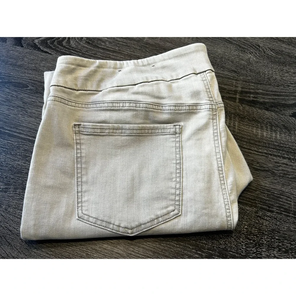 Chicos Size 3R Pull On Bootcut‎ Pants Womens Denim Jeans Neutral Wash
